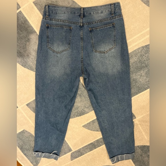 SHEIN blue jeans size large - Picture 3 of 3